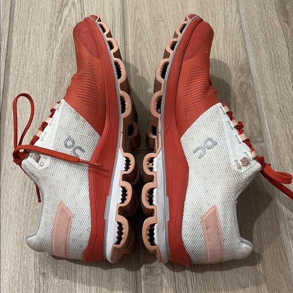 On Running Women’s CloudSurfer Running Shoes Rust/Rose Sz 7.5 - Picture 5 of 7